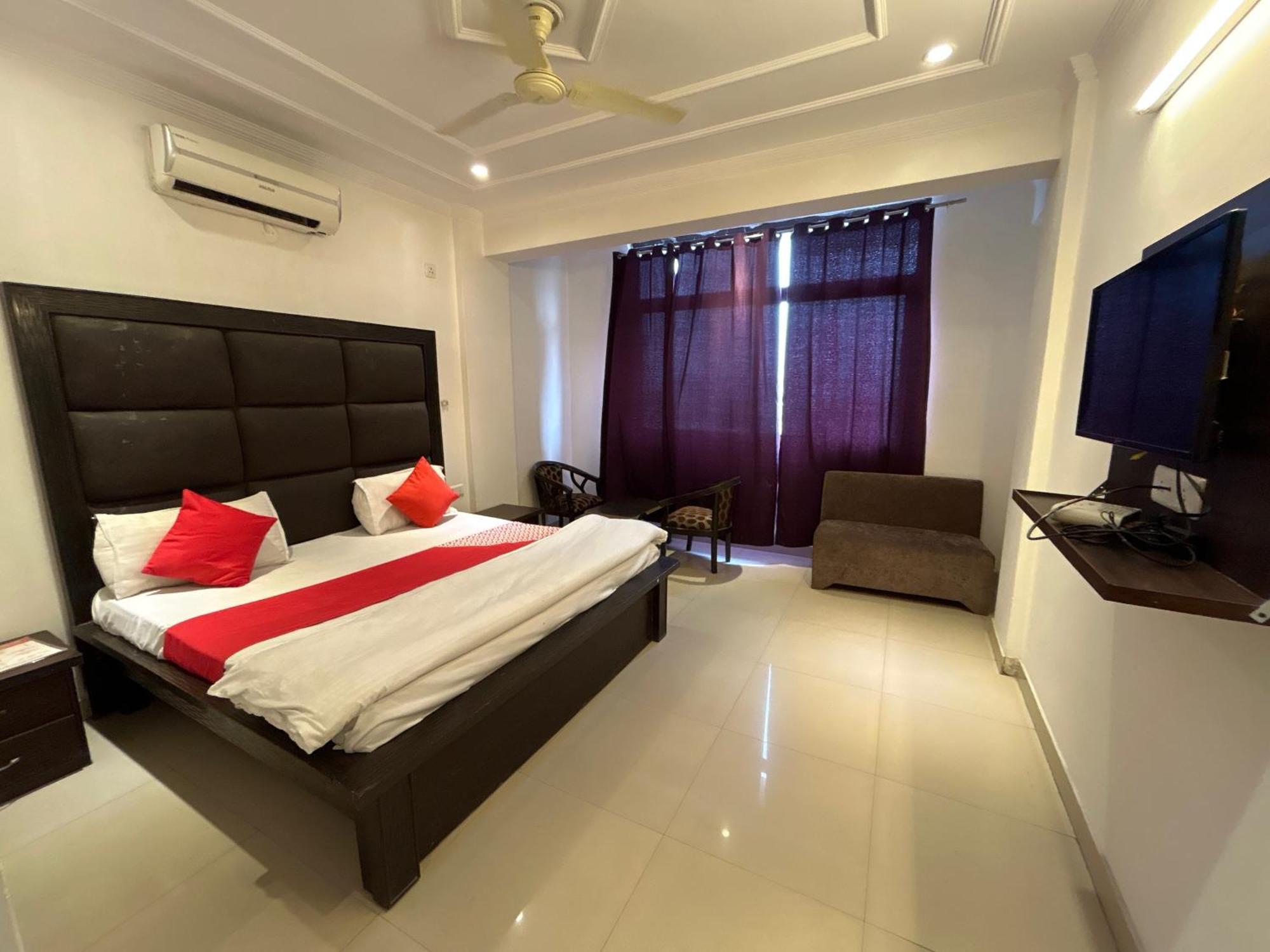 Hotel Amber Palace Dehradun Eksteriør billede
